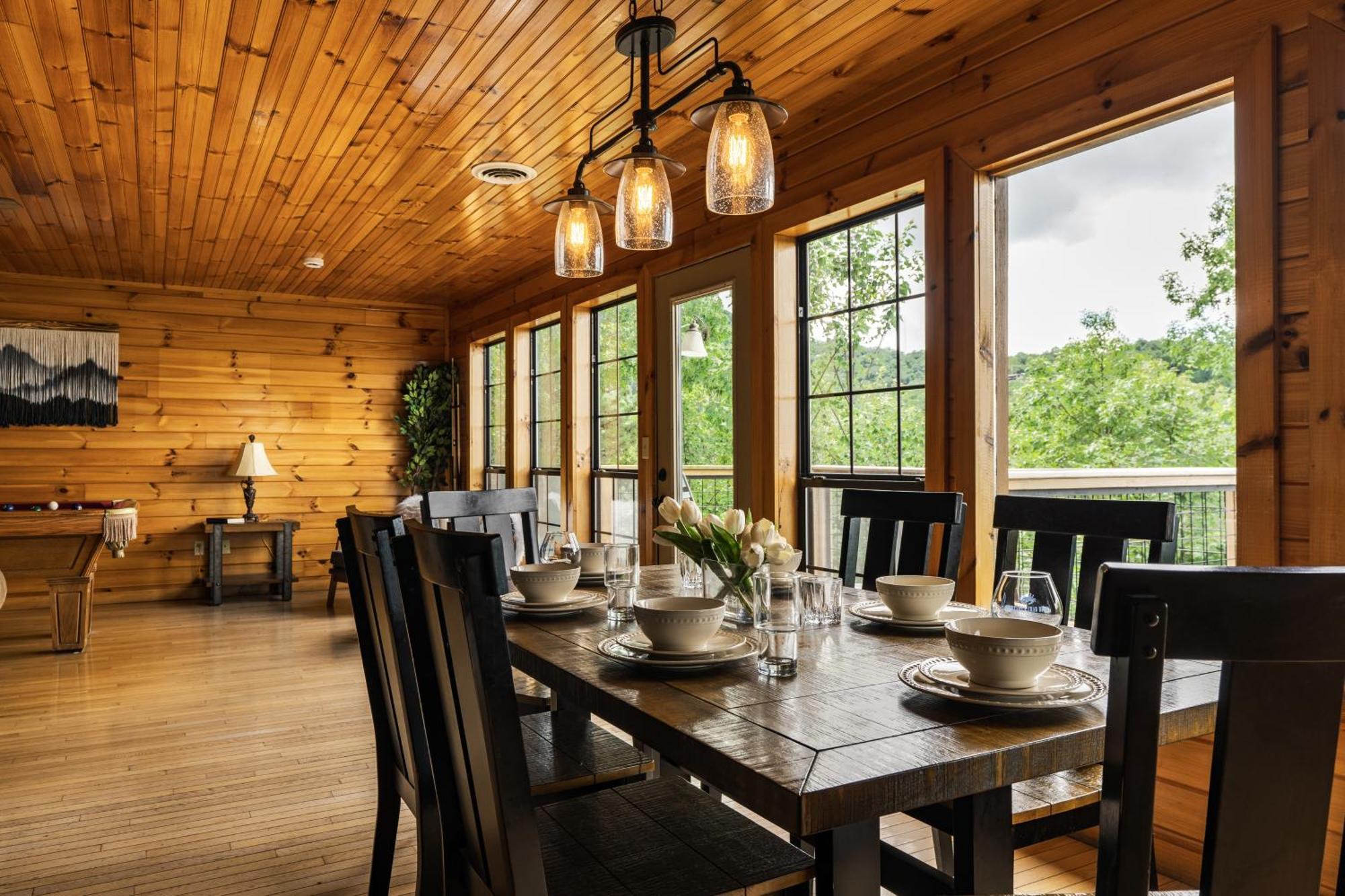 Chalet Elevista - Quaint&private-views-hottub-pooltable-bears-3 Clubhouse Pools Gatlinburg