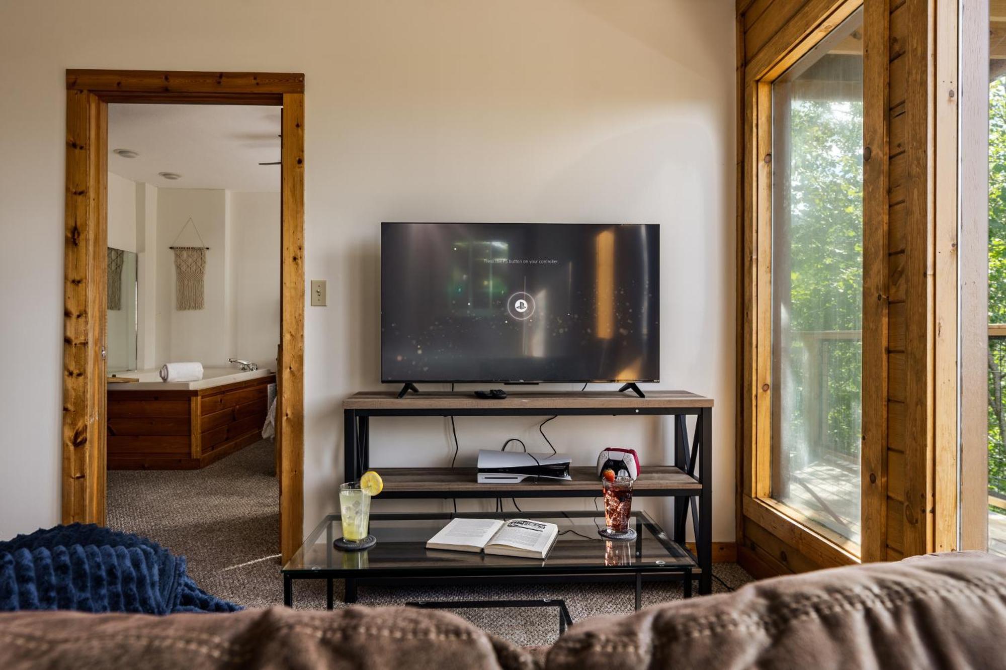 Chalet Elevista - Quaint&private-views-hottub-pooltable-bears-3 Clubhouse Pools