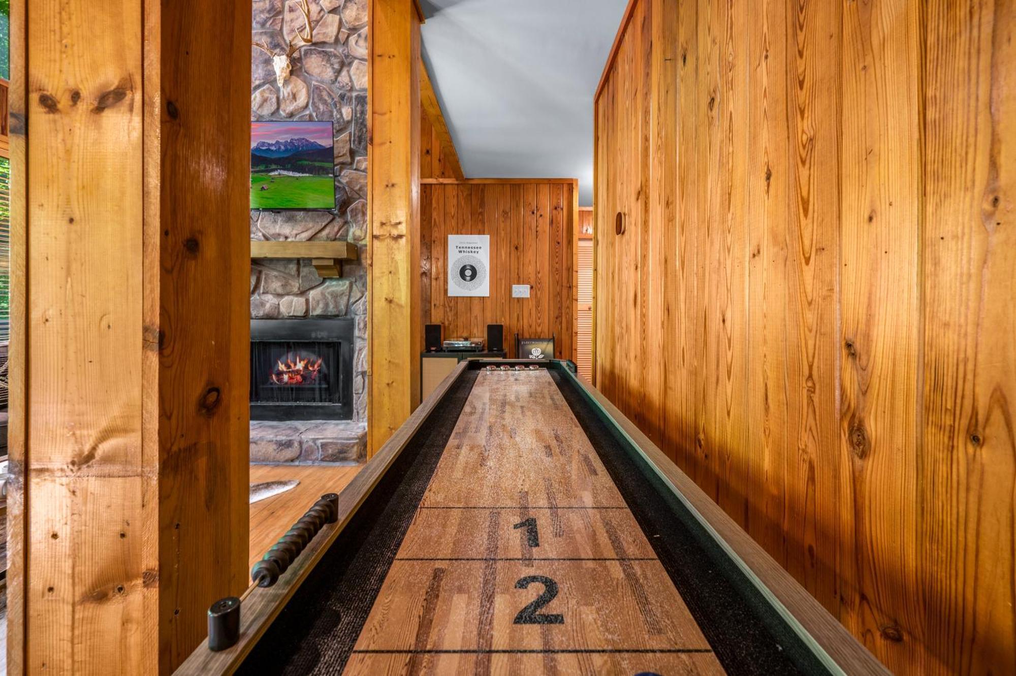 Escape To Sugar Chalet: The Rustic Modern Retreat *
