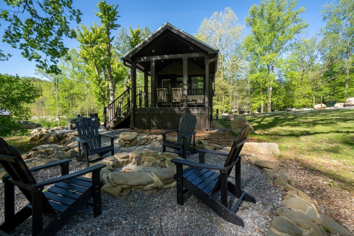 Tiny Firepit Bbq Fishing Willow * Gatlinburg