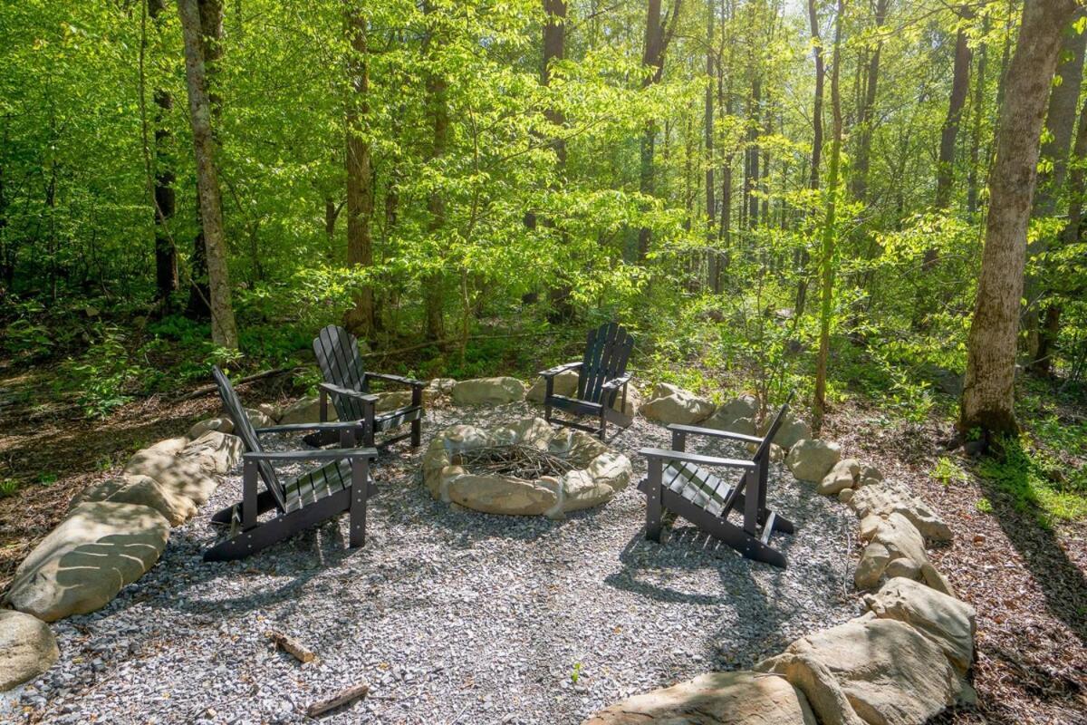 Tiny Fire Pit Fishing Pond Bbq Sage Holiday home *