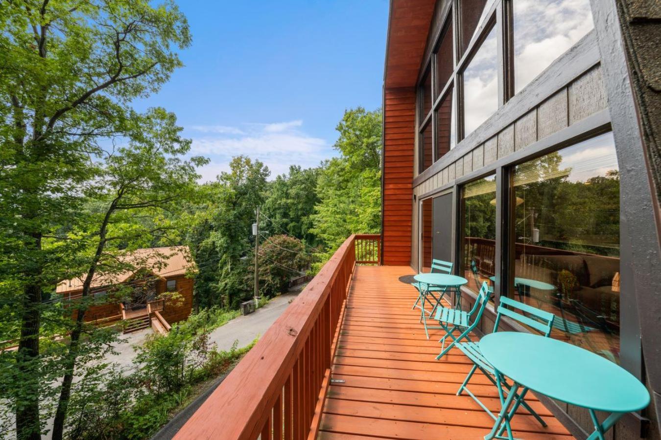 Chalet Treetops - 3bd/2bt Boutique W/mt Leconte Views In *