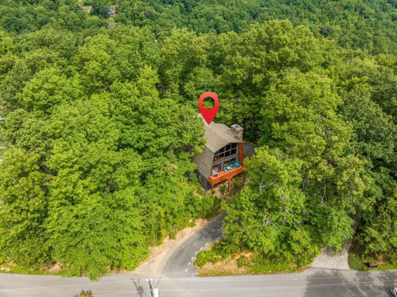 Chalet Treetops - 3bd/2bt Boutique W/mt Leconte Views In Gatlinburg