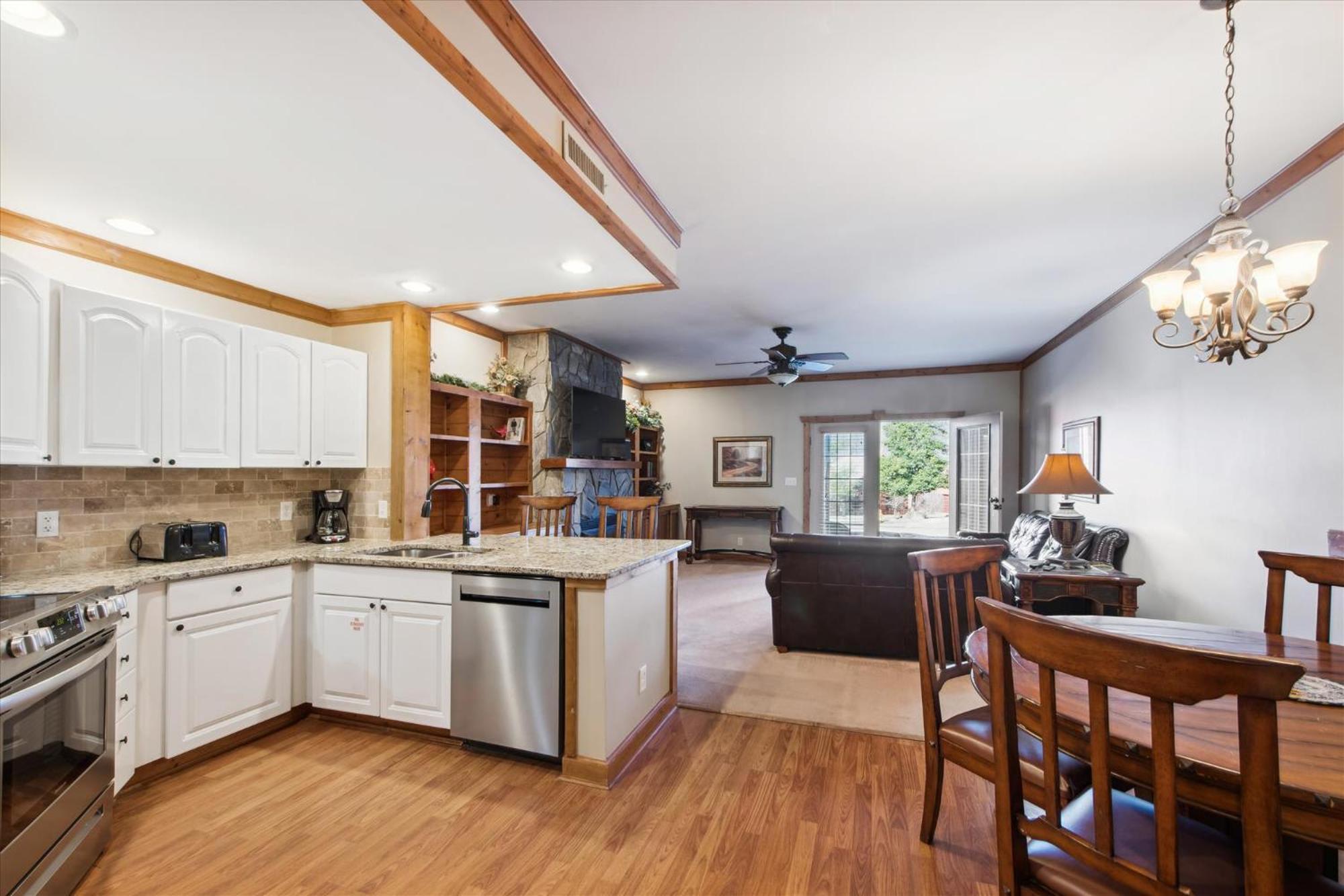 Fam Friendly - 2br - Pool Fitness Ctr Holiday home Gatlinburg