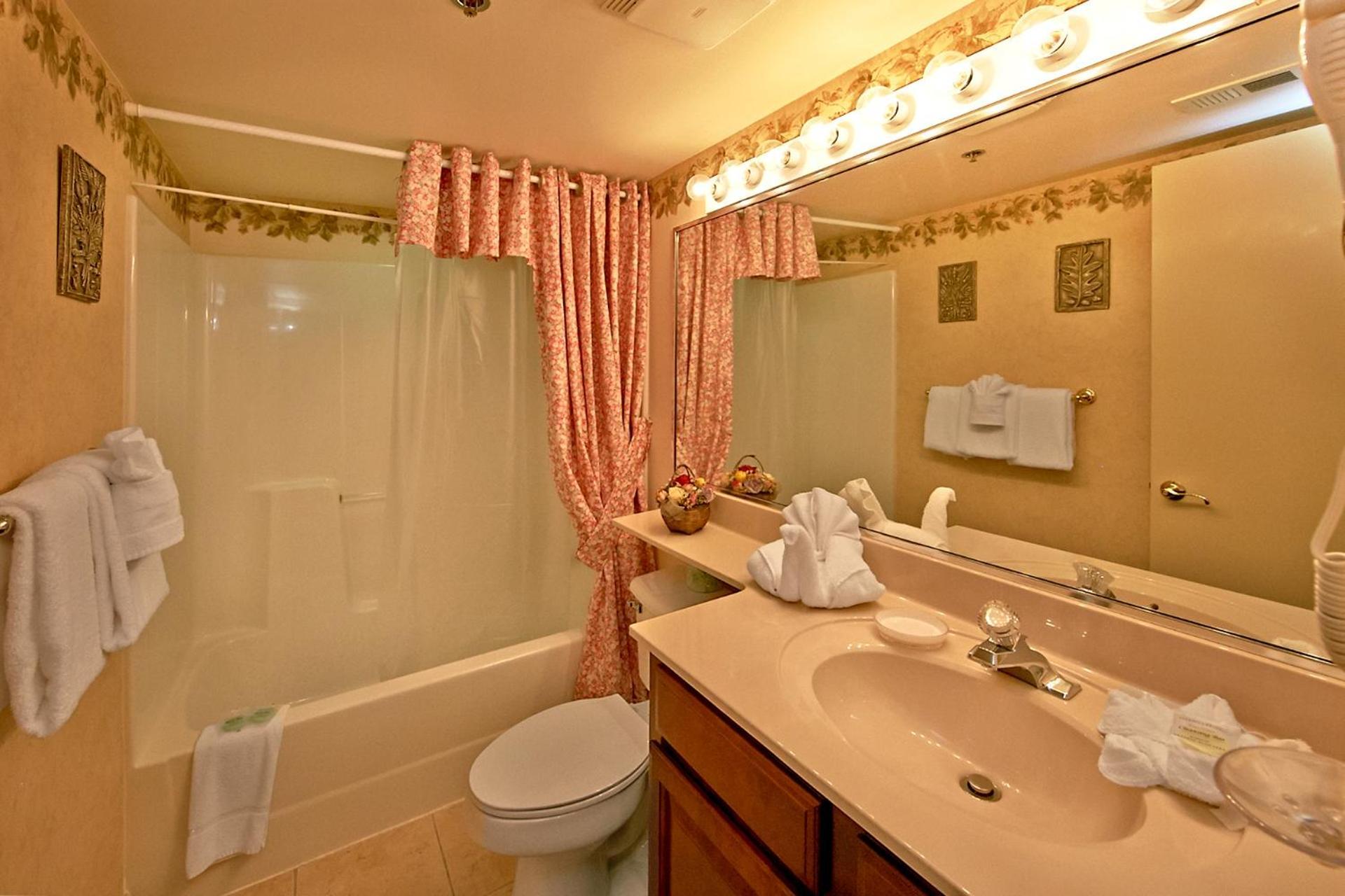 Gatehouse - 704 Apartment *