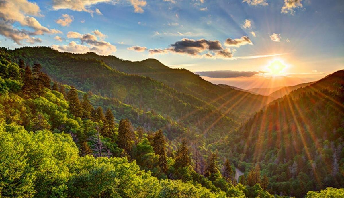 Winter Sale! Fully Stocked Away From Home! Gatlinburg