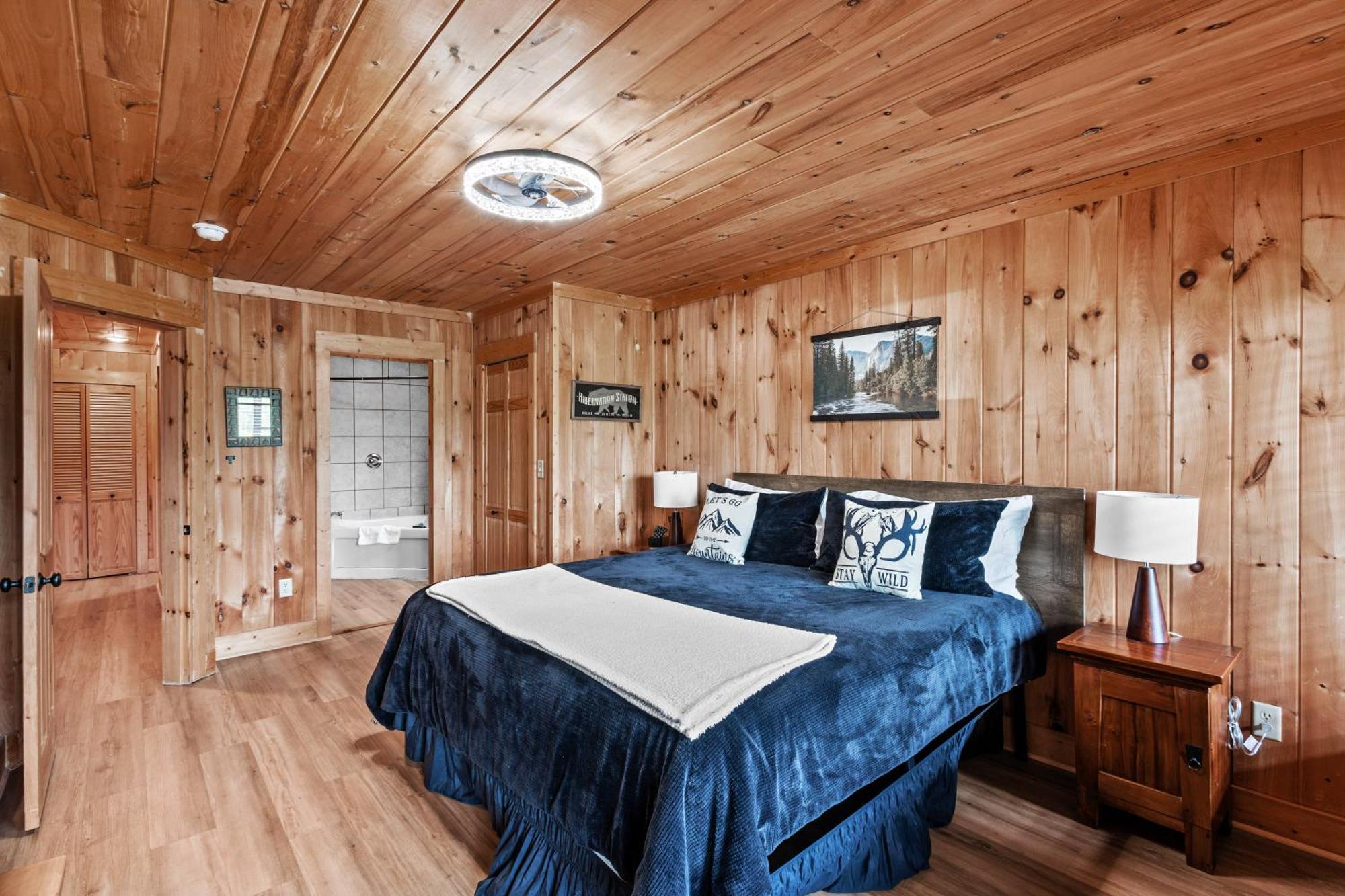Classy Bear Chalet
