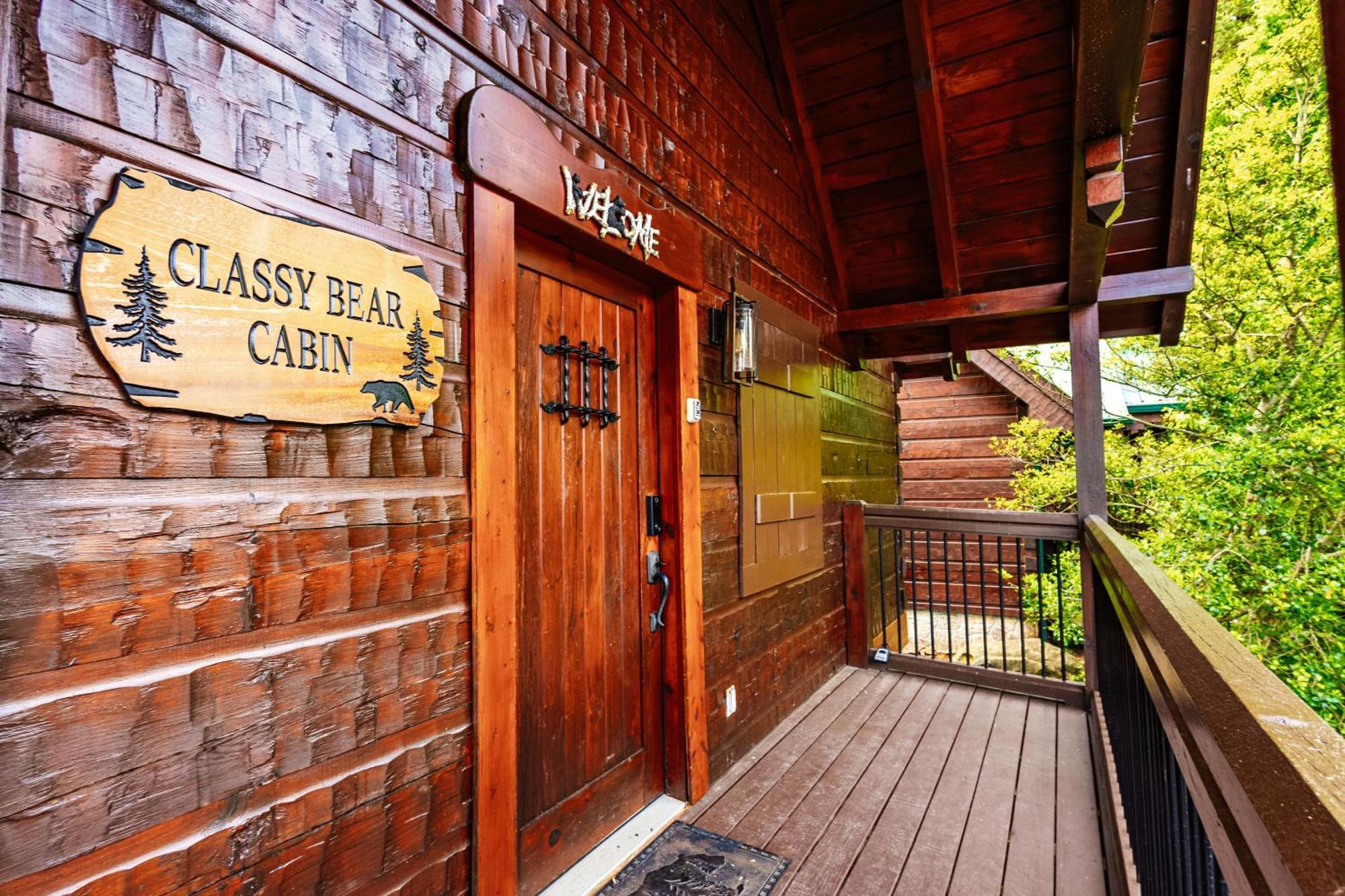 Classy Bear Chalet Gatlinburg