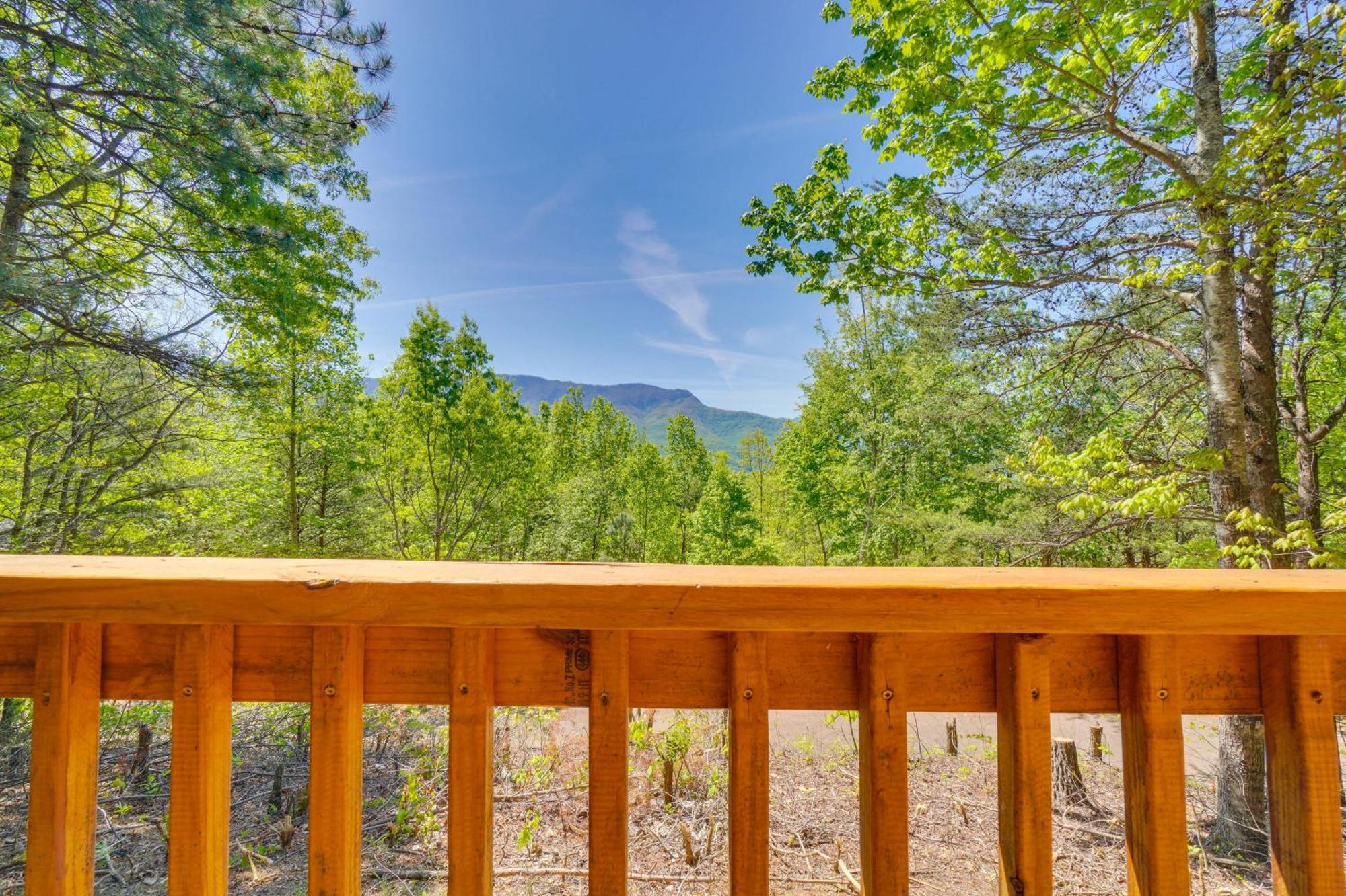 Holiday home Vacation With Hot Tub And Game Room! Gatlinburg
