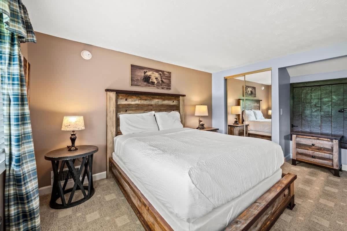 Sleeps 6 Pool Playground Mountain Views Hot Tub Holiday home *
