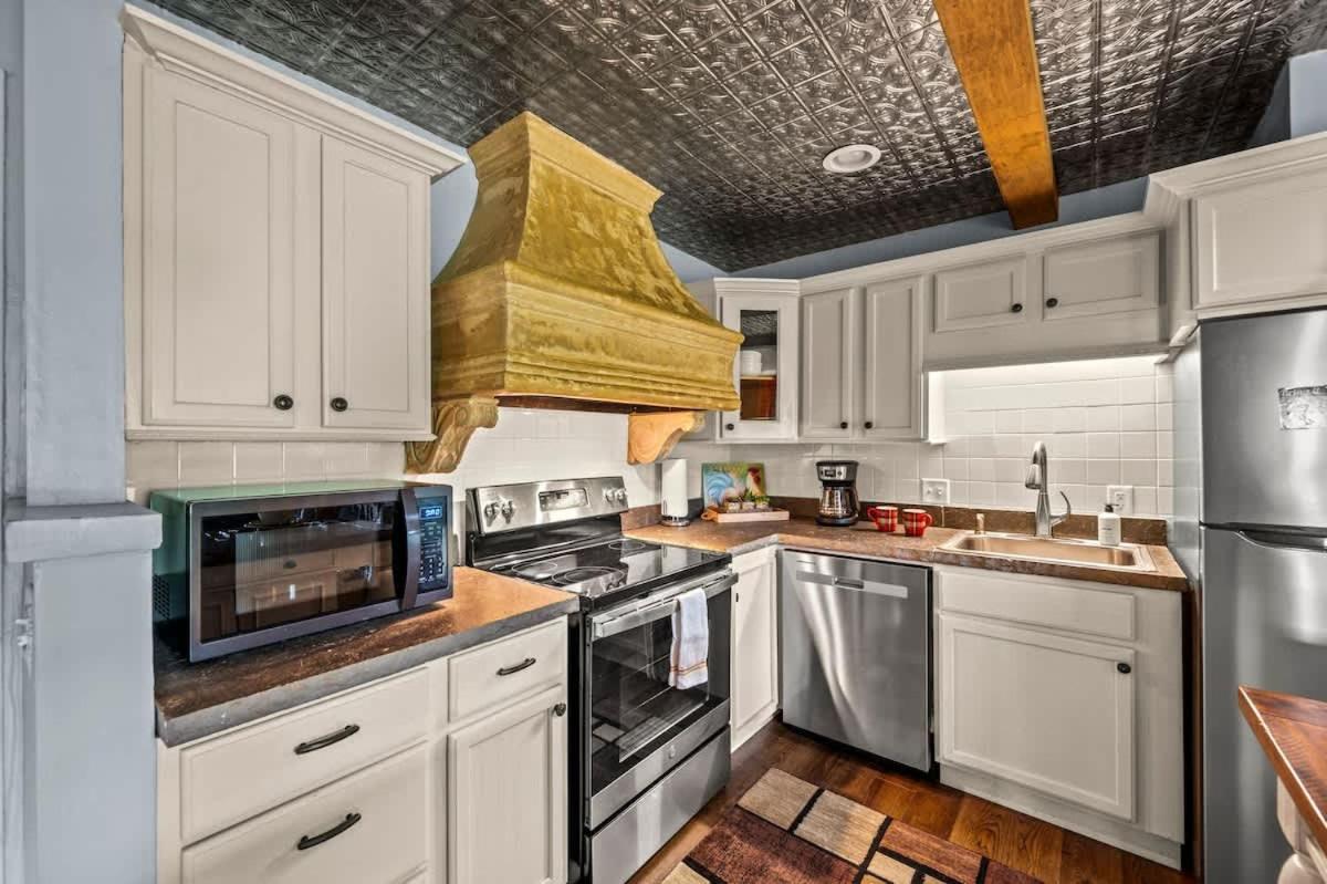 Sleeps 6 Pool Playground Mountain Views Hot Tub Gatlinburg