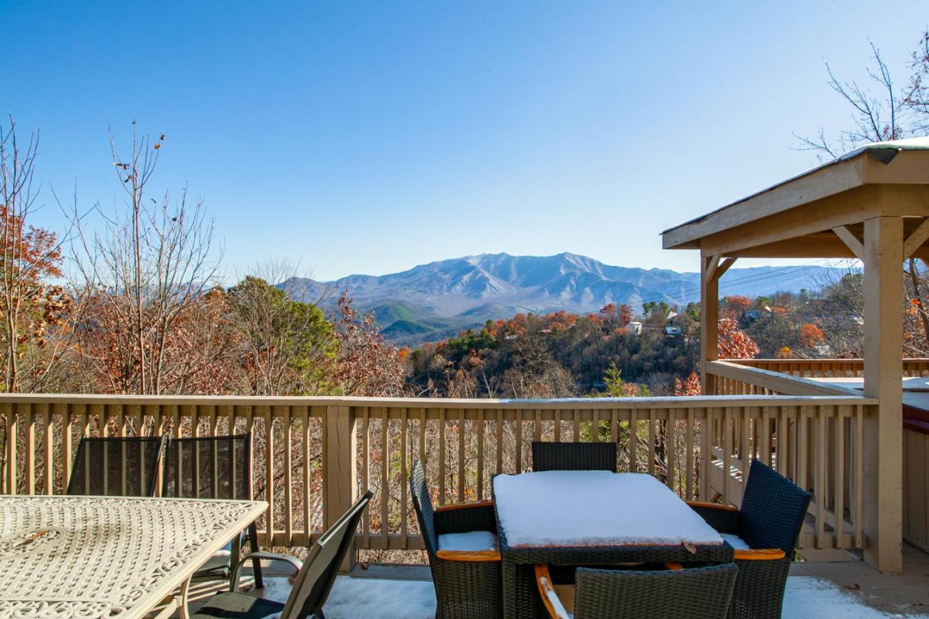 Heights Retreat - Mountain Views & Hot Tub Holiday home