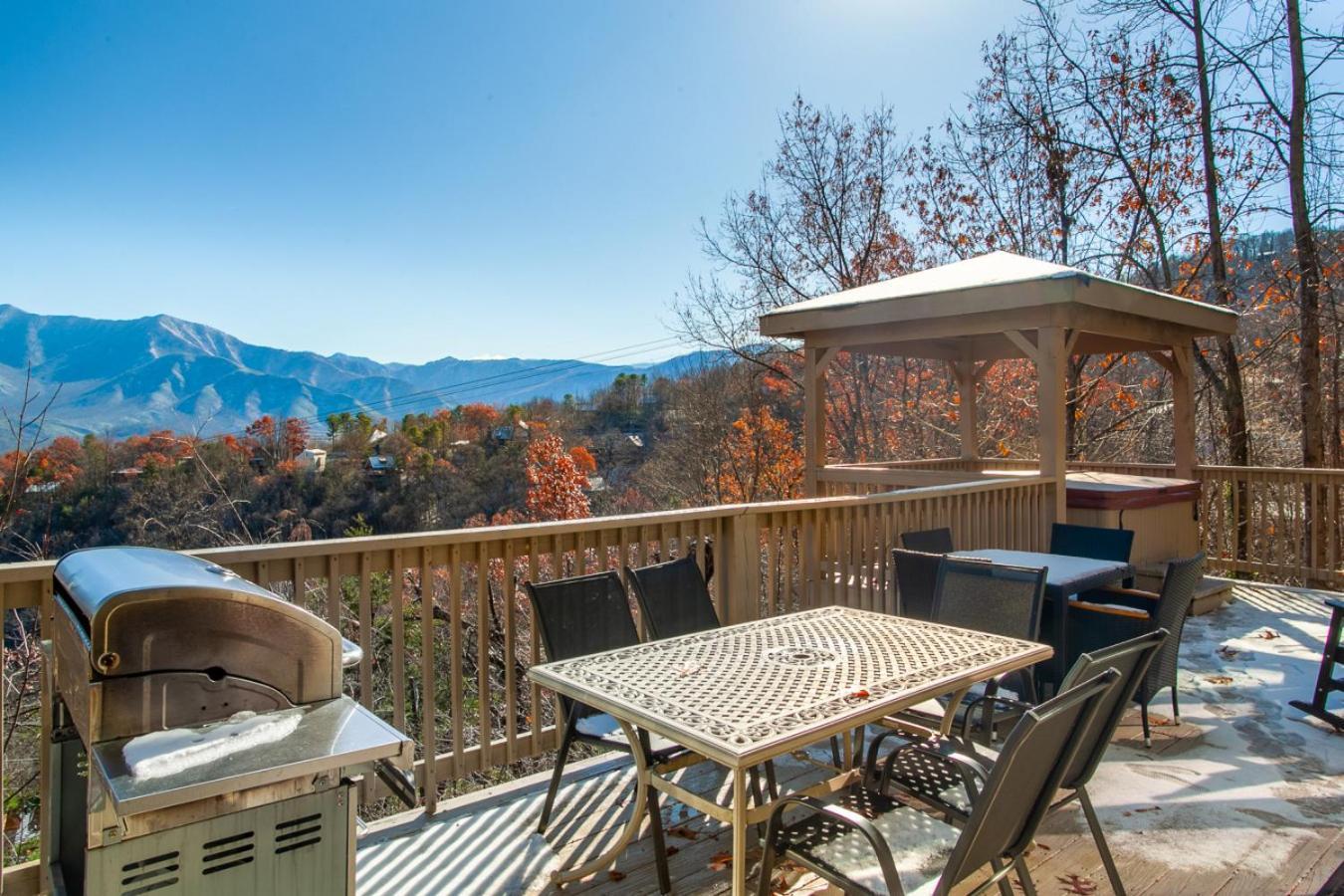 Heights Retreat - Mountain Views & Hot Tub Holiday home Gatlinburg