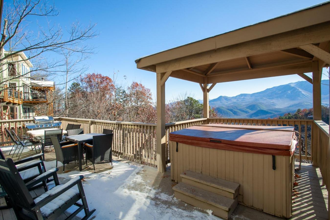 Heights Retreat - Mountain Views & Hot Tub Holiday home