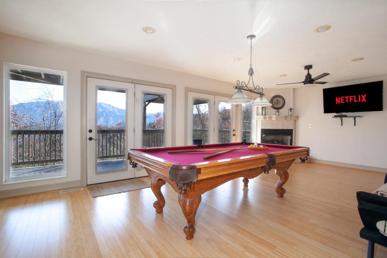 Heights Retreat - Mountain Views & Hot Tub Holiday home