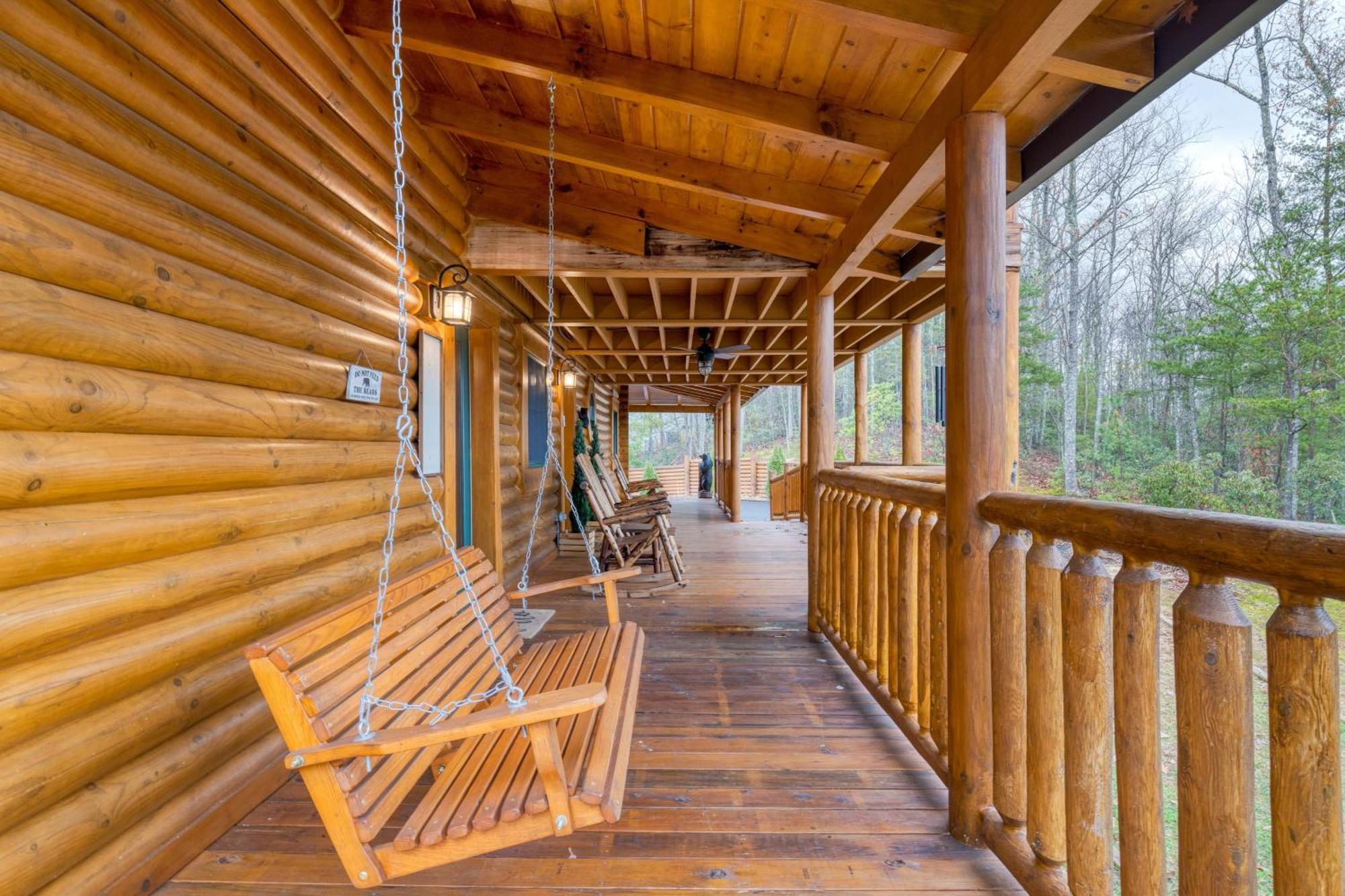American Dream By Avantstay Deck W Views Theater Game Community Pool Gatlinburg