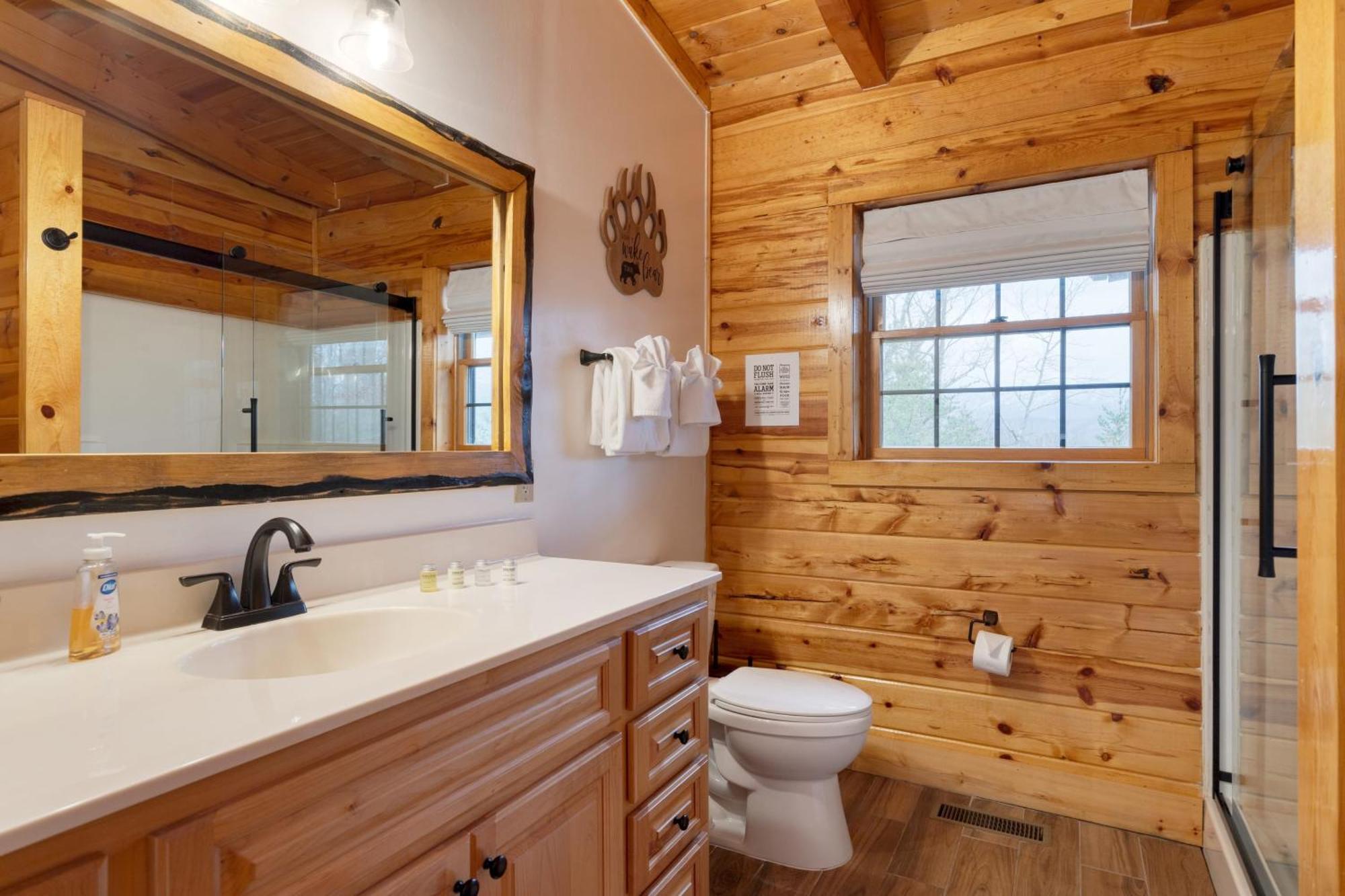 Holiday home American Dream By Avantstay Deck W Views Theater Game Community Pool Gatlinburg