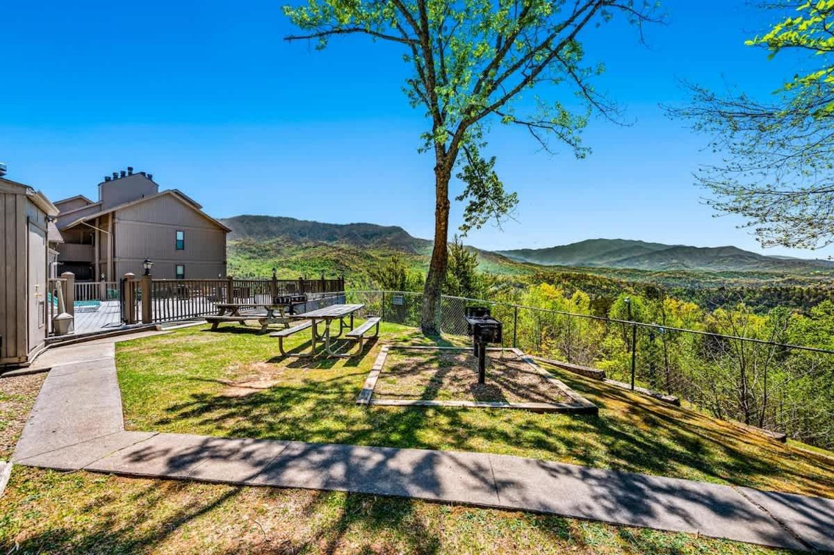 Holiday home Pinewood Escape *