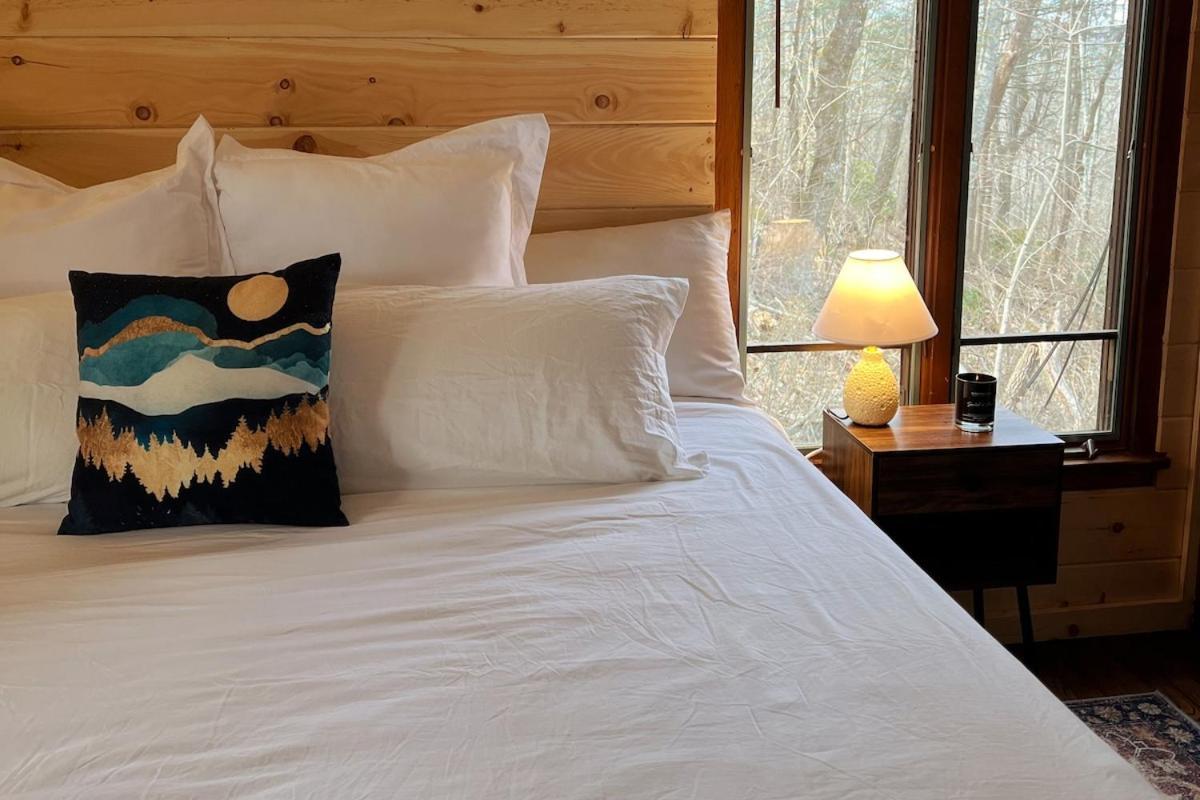Holiday home Treetop Hideaway - Winter Escape With Hot Tub