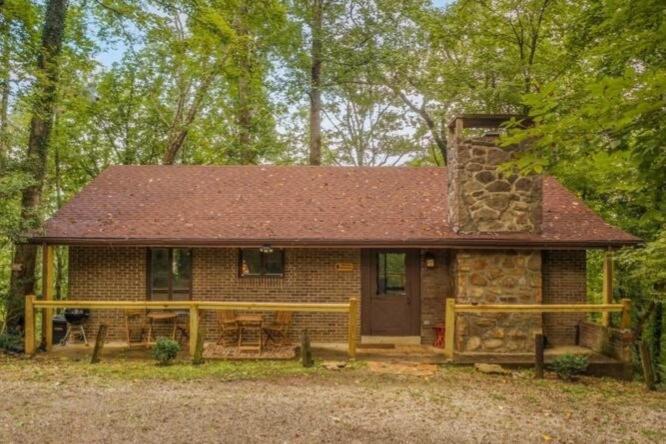 Holiday home Treetop Hideaway - Winter Escape With Hot Tub