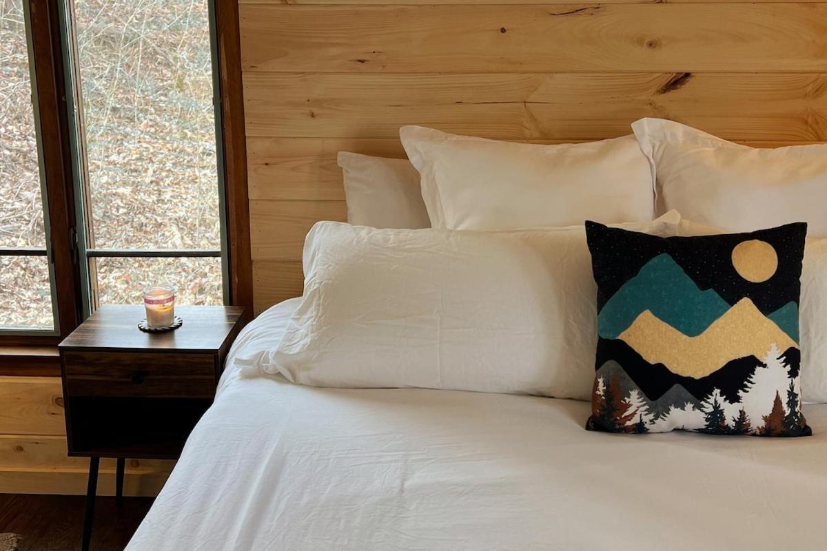 Treetop Hideaway - Winter Escape With Hot Tub