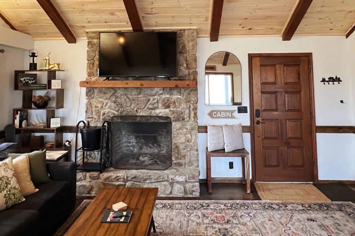 Treetop Hideaway - Winter Escape With Hot Tub *