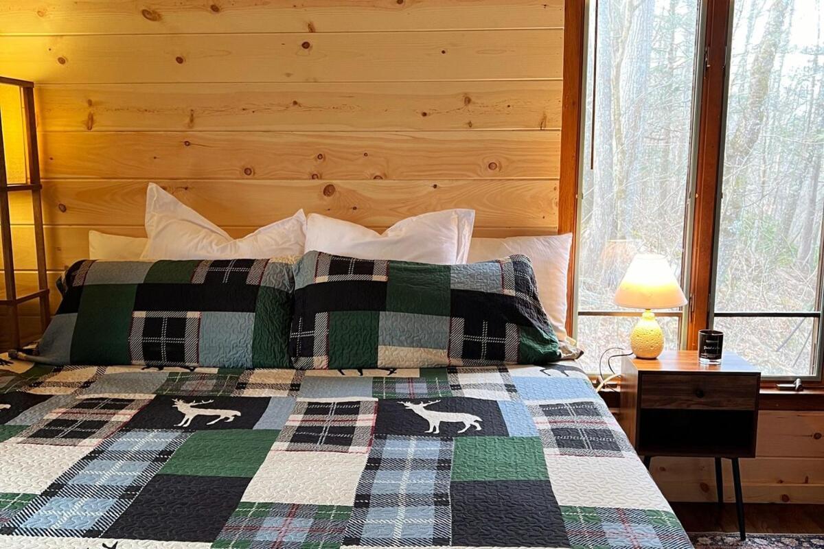 Holiday home Treetop Hideaway - Winter Escape With Hot Tub Gatlinburg