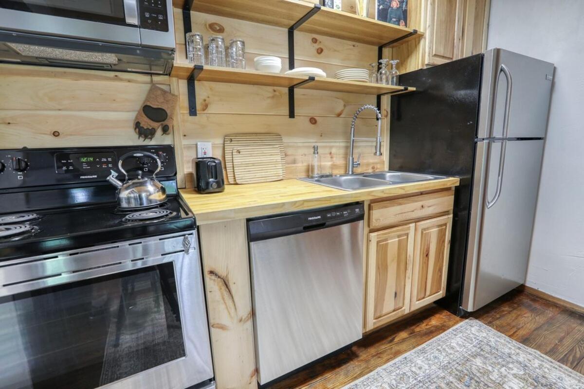 Holiday home Treetop Hideaway - Winter Escape With Hot Tub Gatlinburg