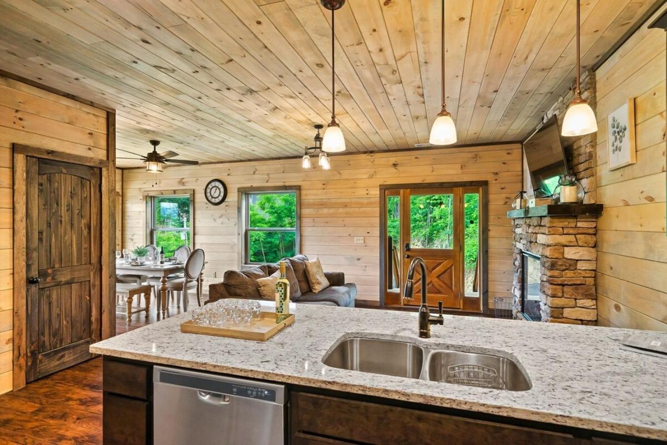 Chalet Newly Built Amazing View Perfect Location