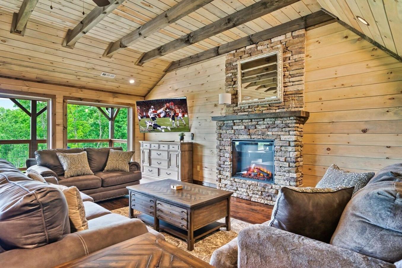 Chalet Newly Built Amazing View Perfect Location Gatlinburg