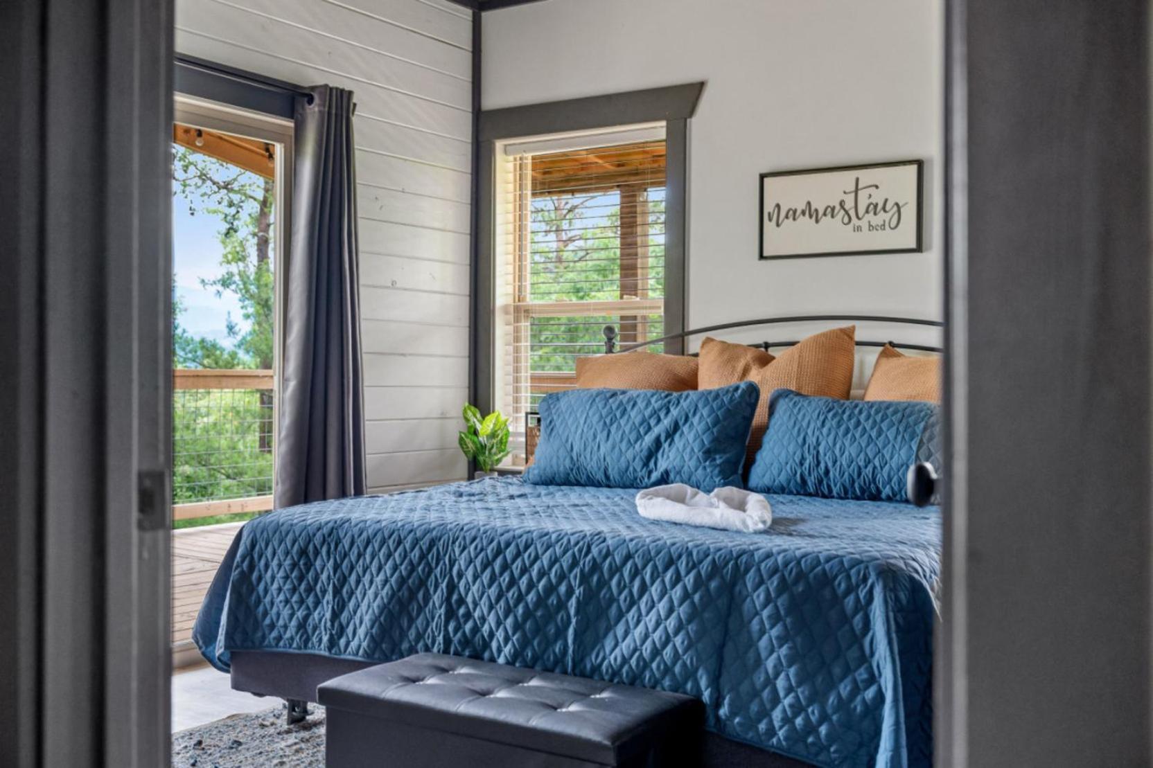 Sweet Escape By Ghosal Luxury Holiday home *
