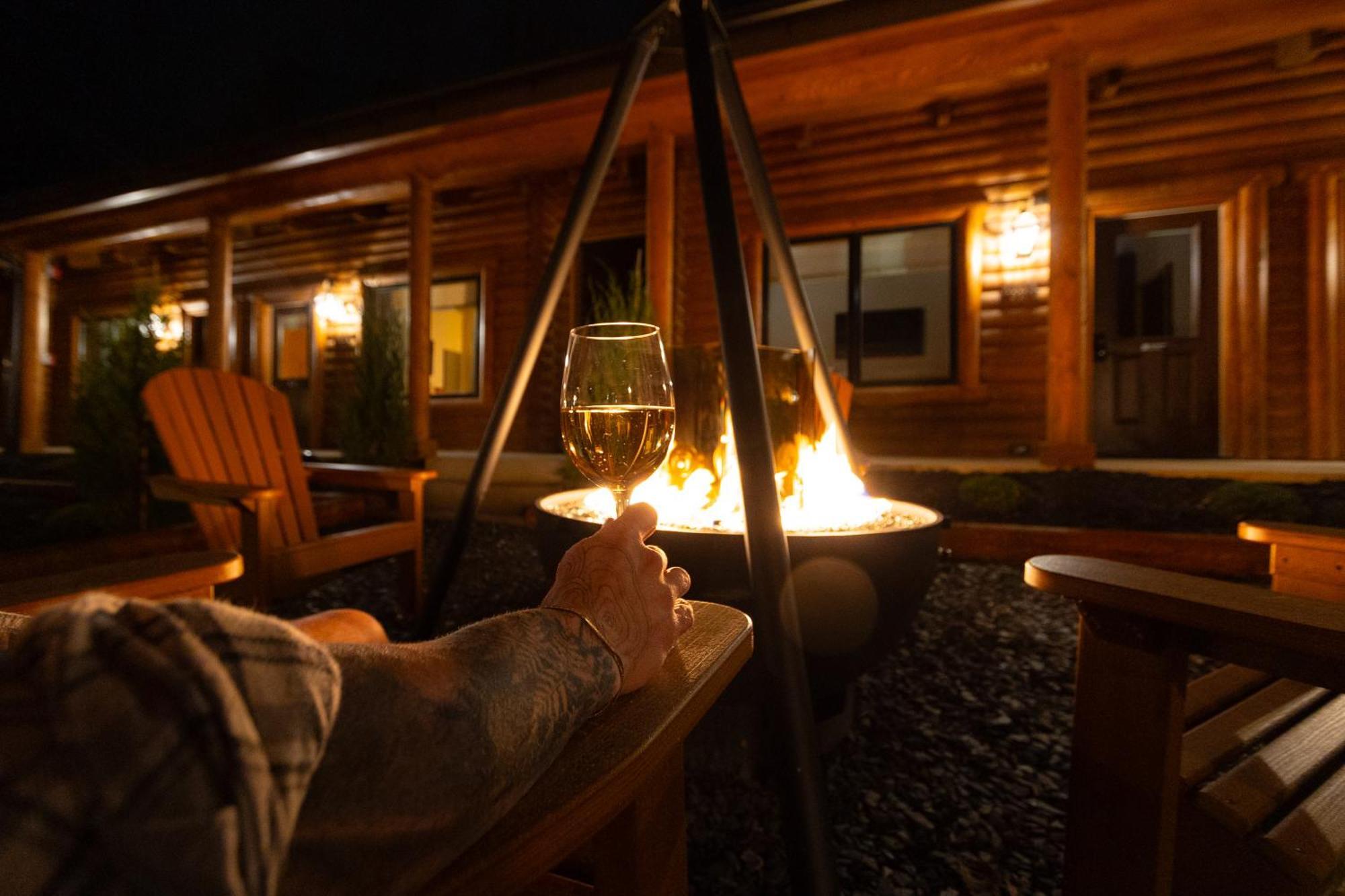The Timber At Holly Branch Hotel