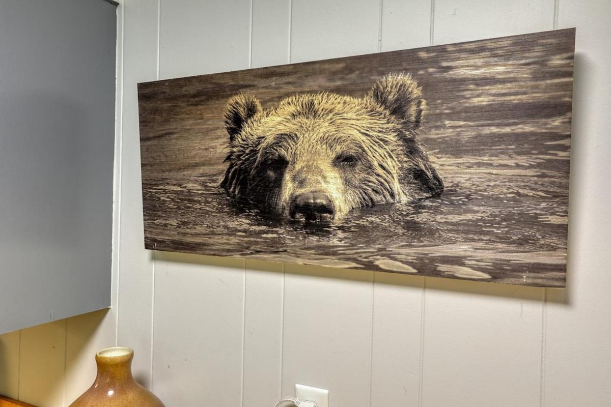 Bear - King Bed Apartment