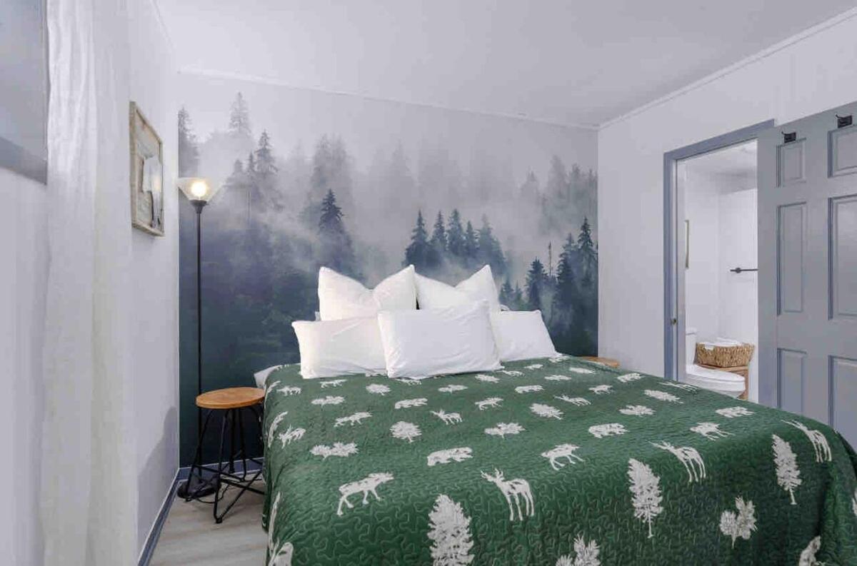 Bear - King Bed *
