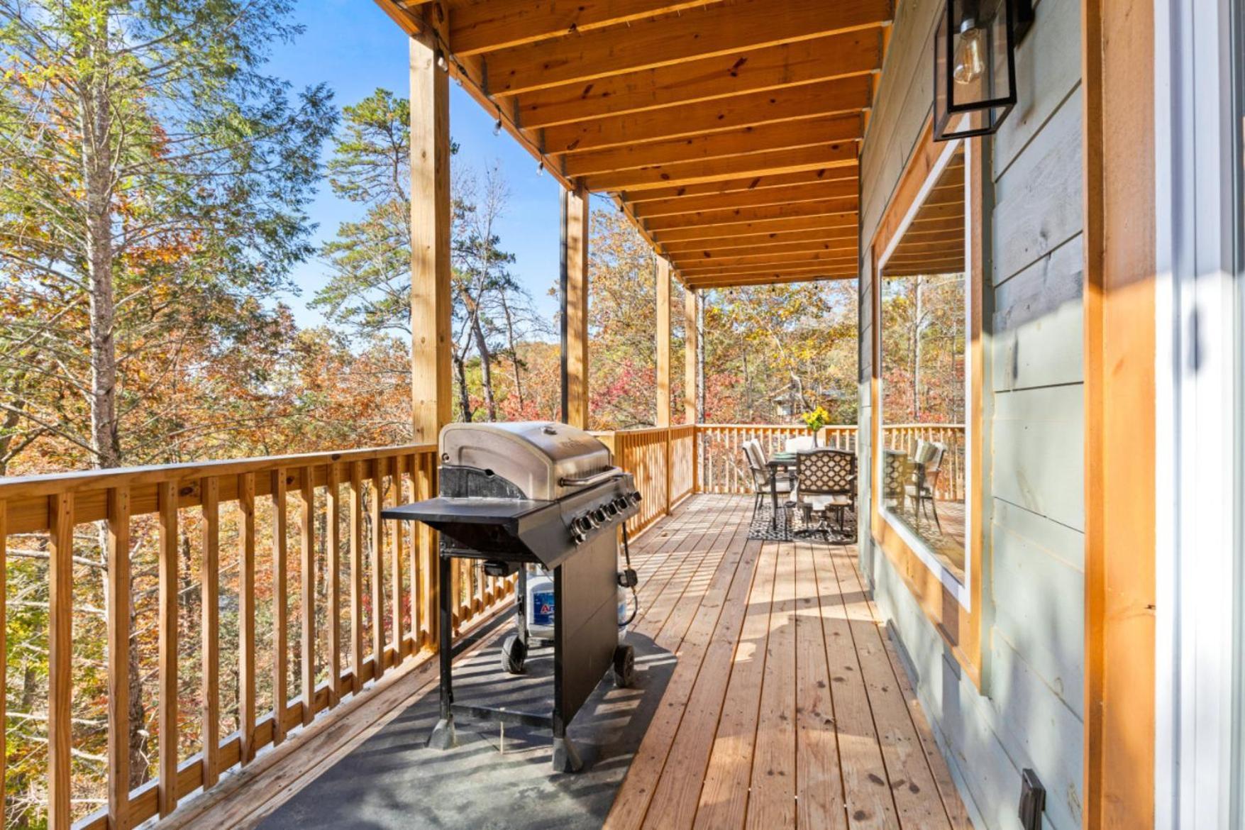 Luxe Mountain Pool Escape By Ghosal Luxury * Gatlinburg