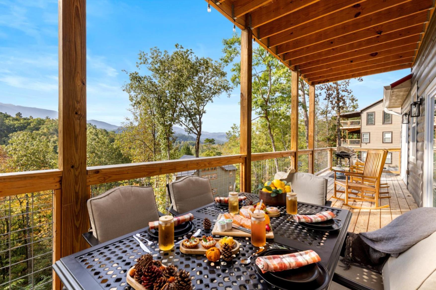 Tranquil Mountain Getaway By Ghosal Luxury Gatlinburg