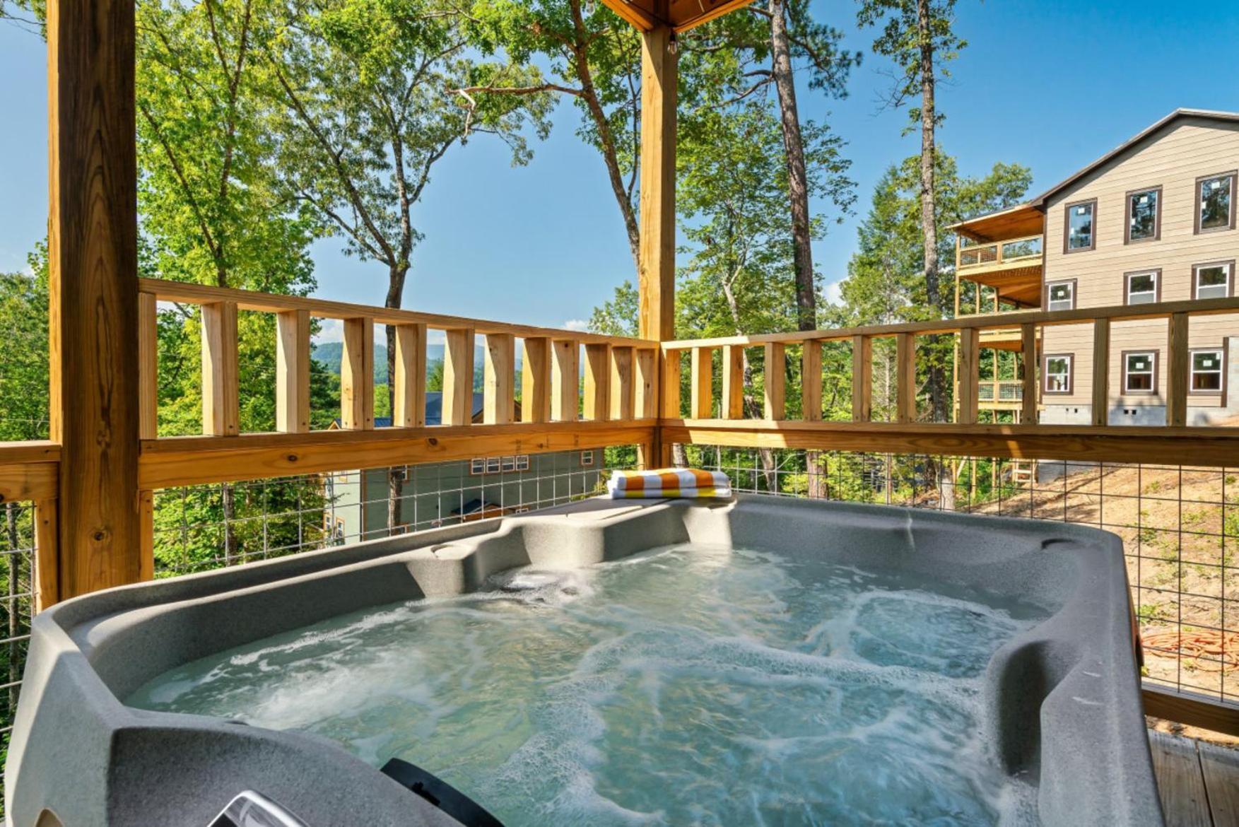 Tranquil Mountain Getaway By Ghosal Luxury Gatlinburg