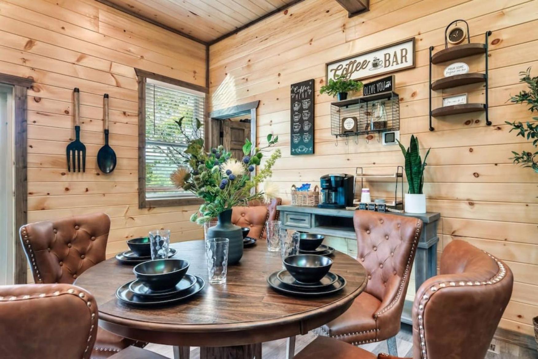Tranquil Mountain Getaway By Ghosal Luxury Gatlinburg