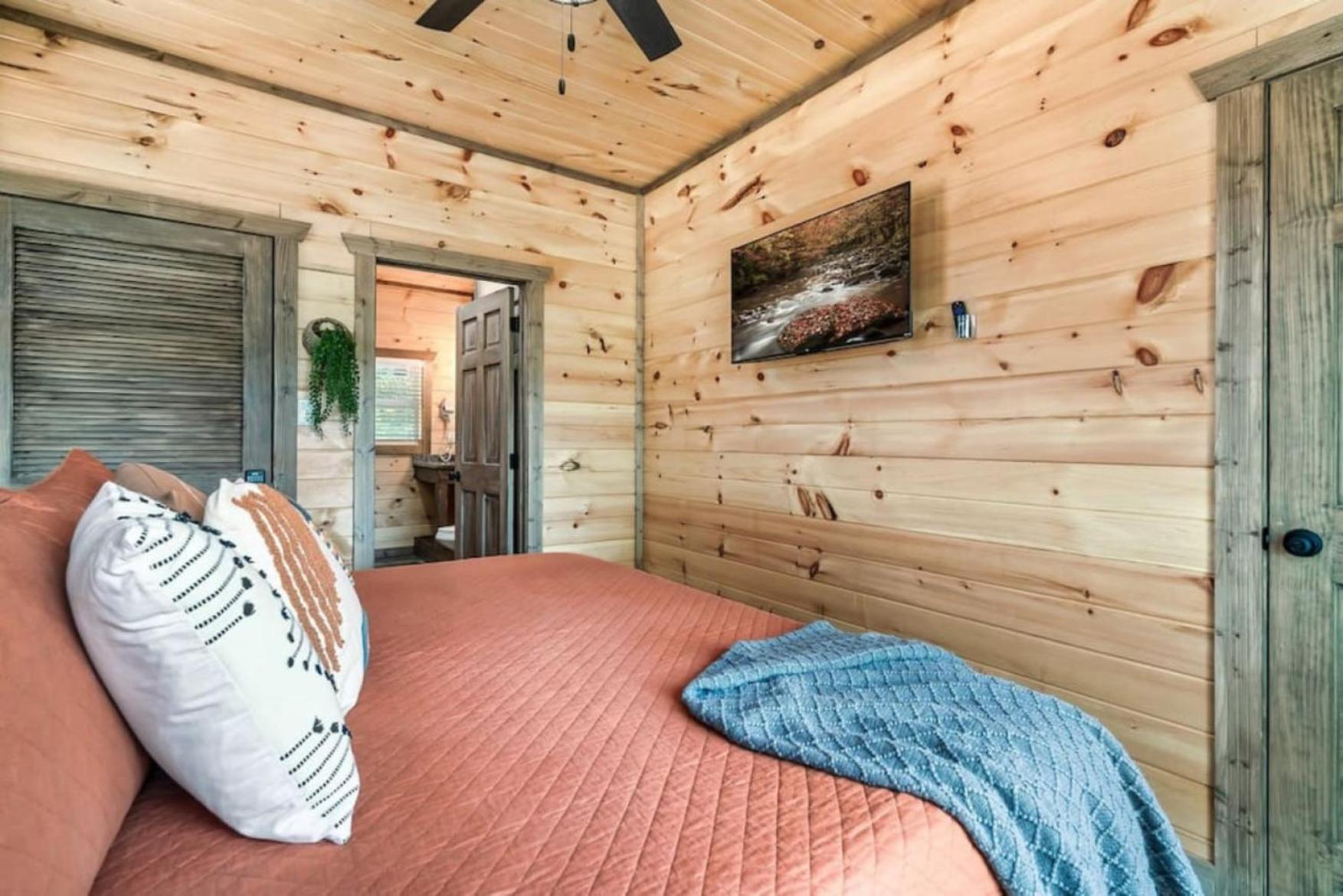 Holiday home Tranquil Mountain Getaway By Ghosal Luxury Gatlinburg