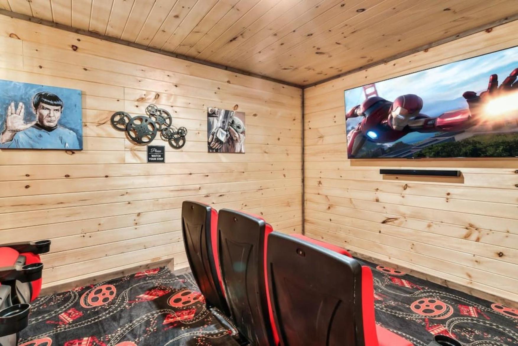 Tranquil Mountain Getaway By Ghosal Luxury Holiday home