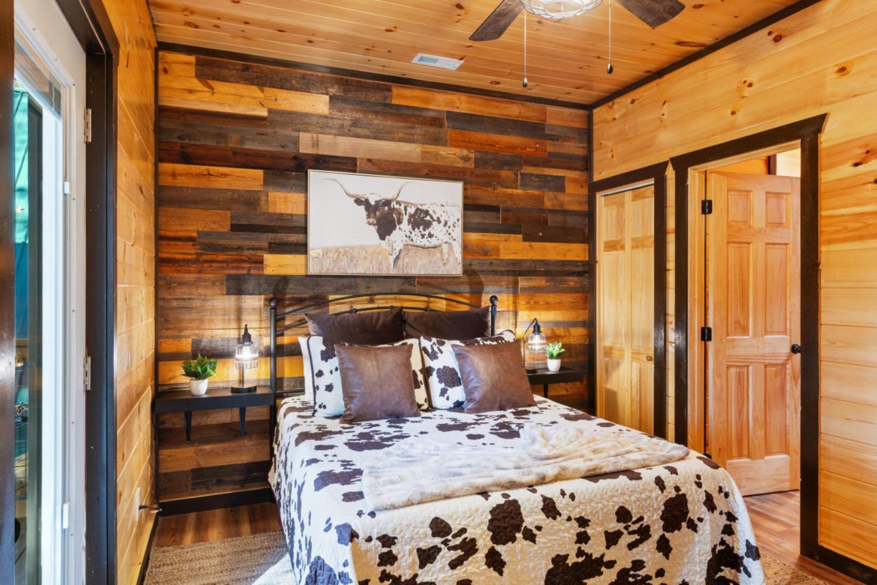 Mountain Majesty By Ghosal Luxury Holiday home *