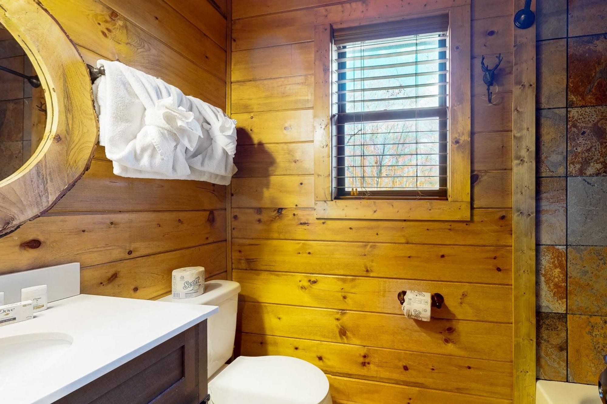 Honey Bear Hideout