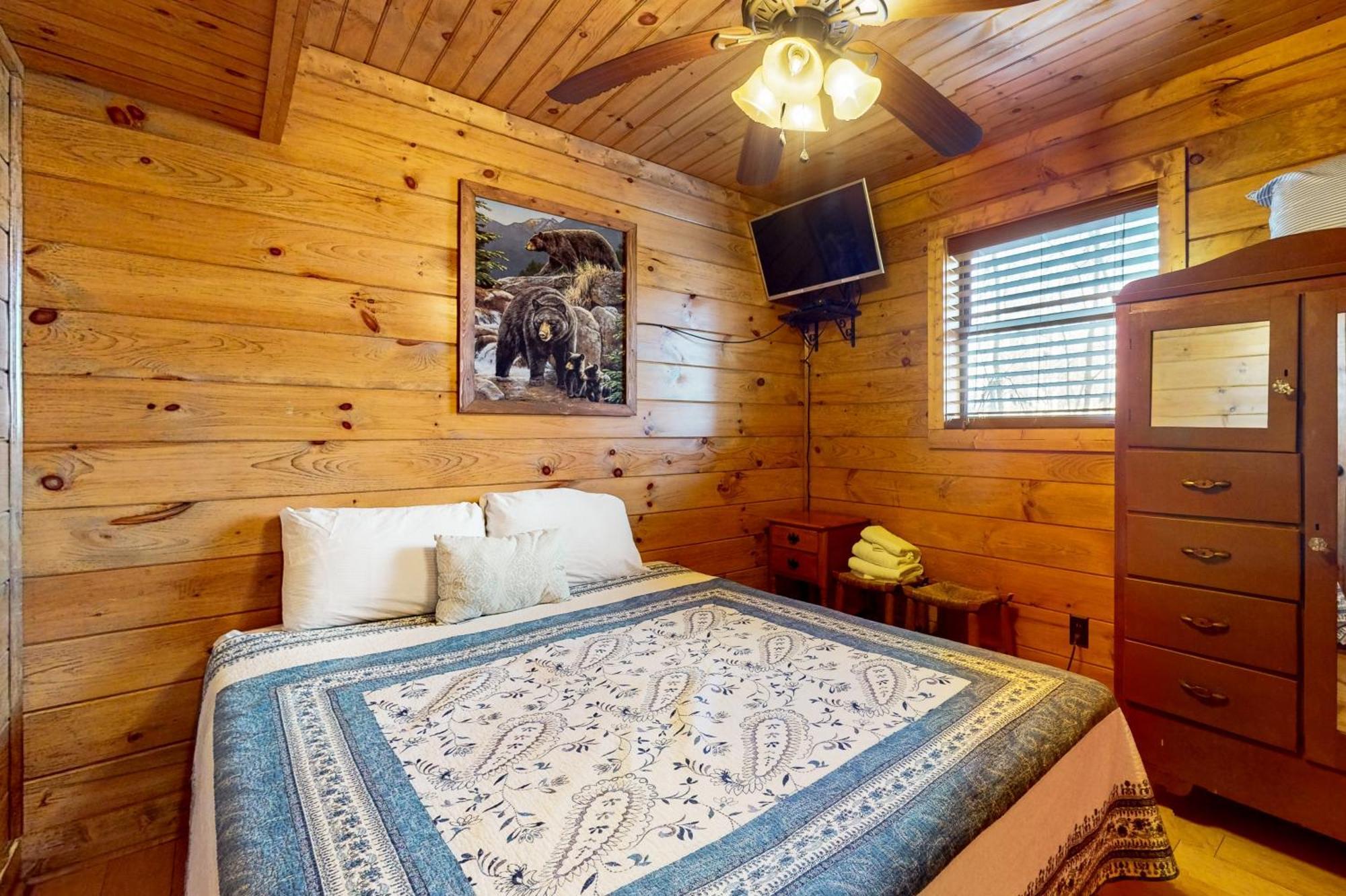 Honey Bear Hideout Holiday home *