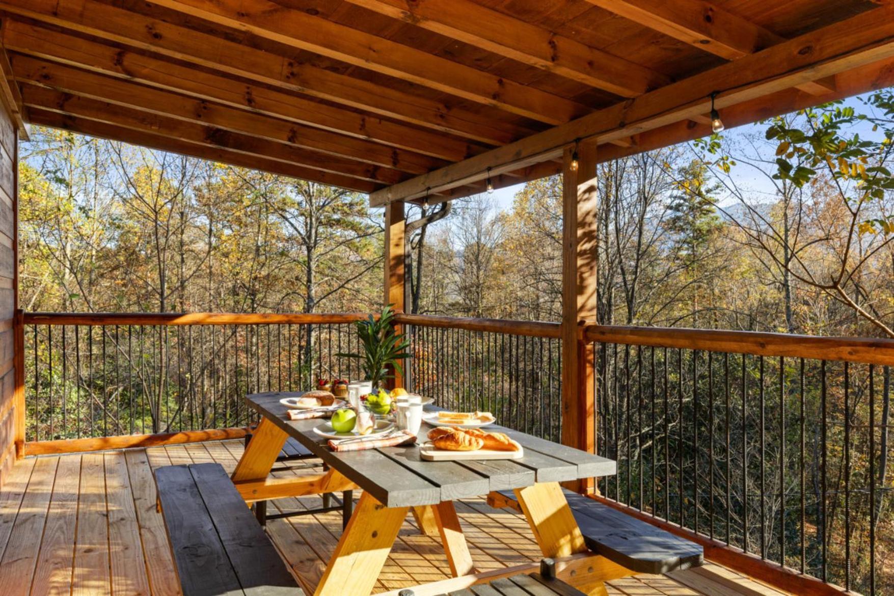 Whispering Pines Retreat By Ghosal Luxury *