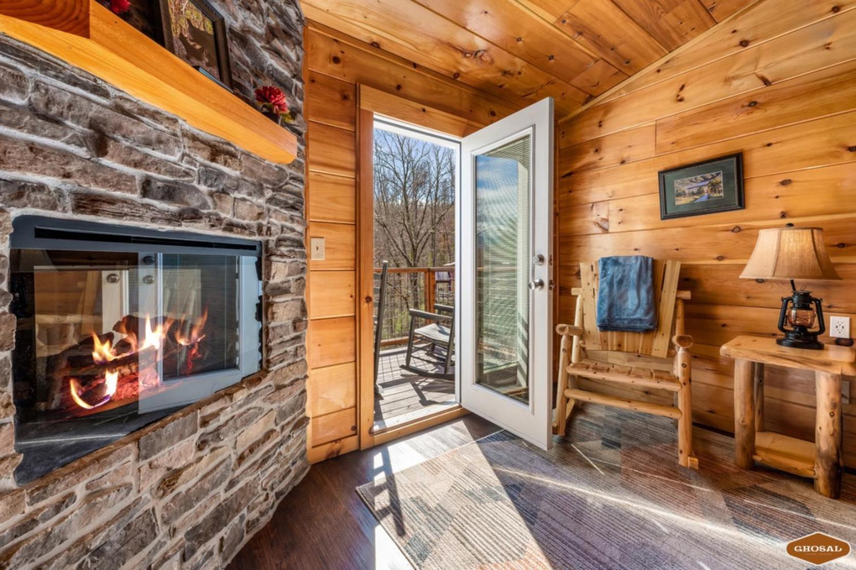 Whispering Pines Retreat By Ghosal Luxury * Gatlinburg