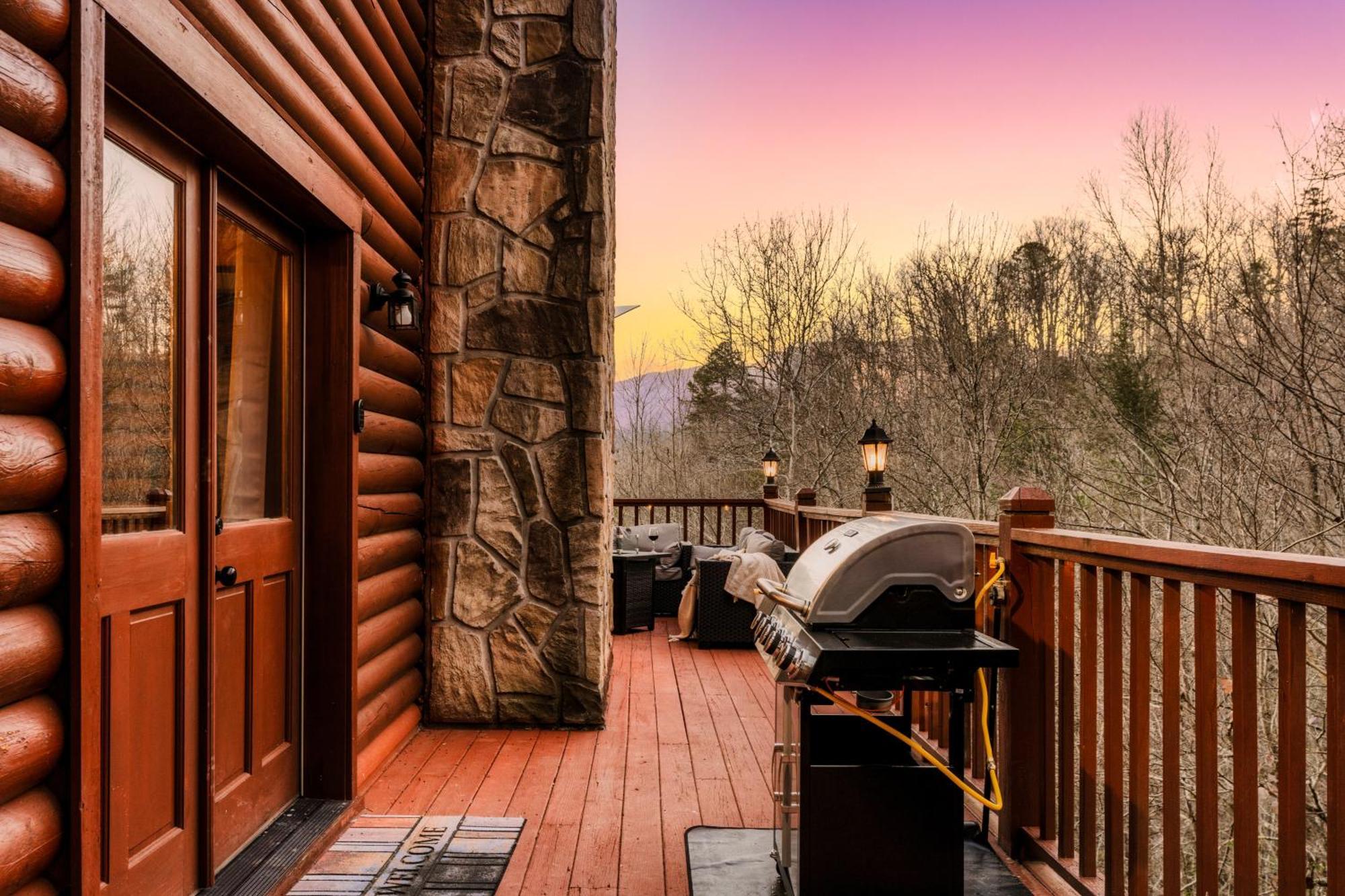 The Lookout - Log - Fireplace - Firetable - Hot Tub - Ps5 - Bears