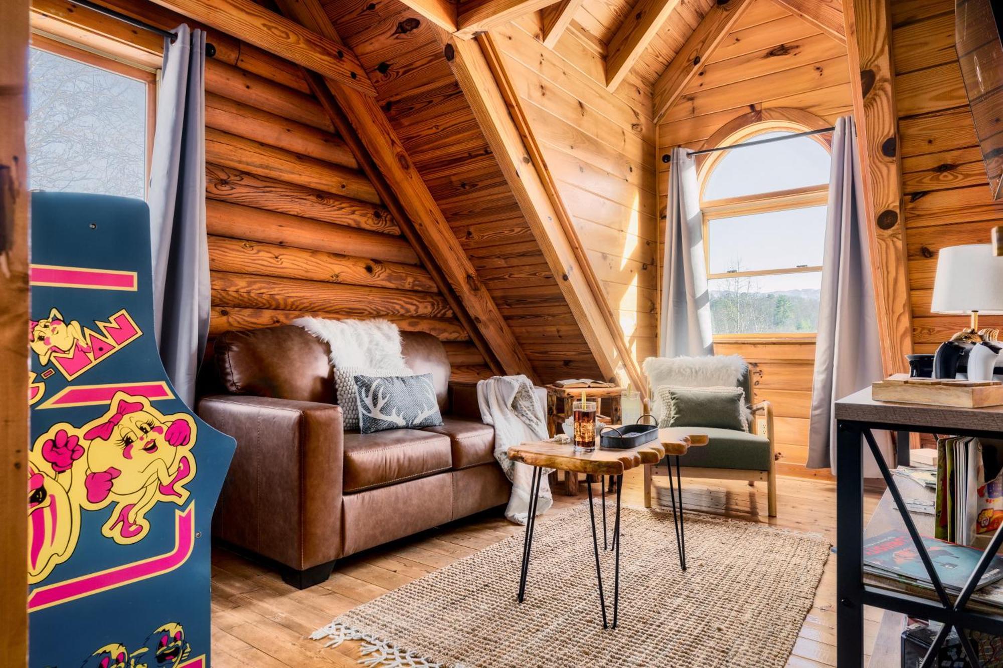 The Lookout - Log - Fireplace - Firetable - Hot Tub - Ps5 - Bears Holiday home