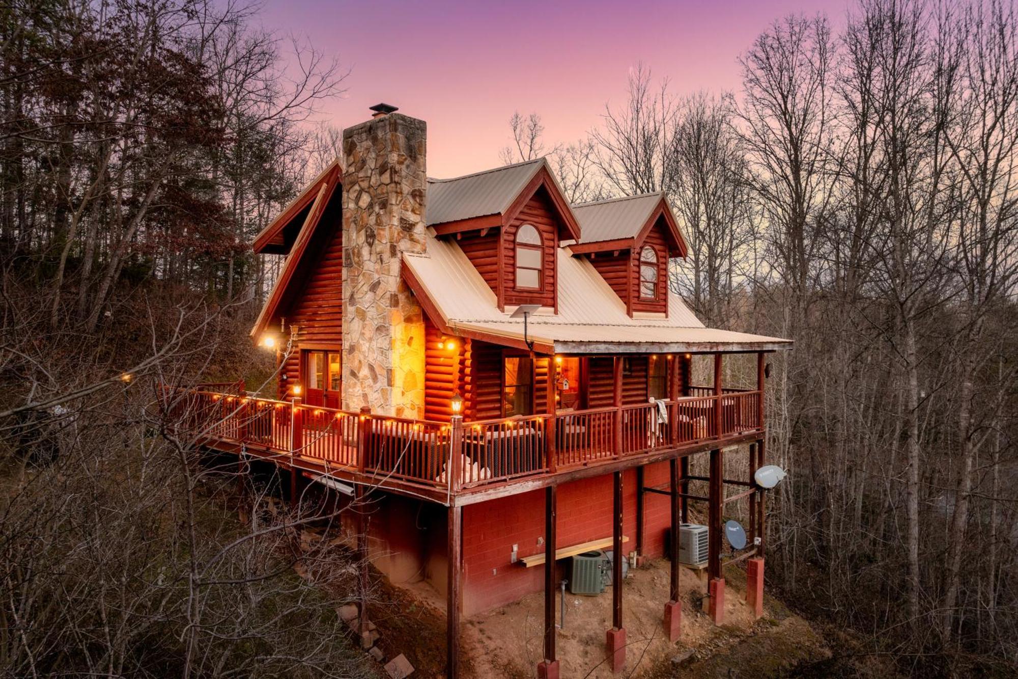 The Lookout - Log - Fireplace - Firetable - Hot Tub - Ps5 - Bears *