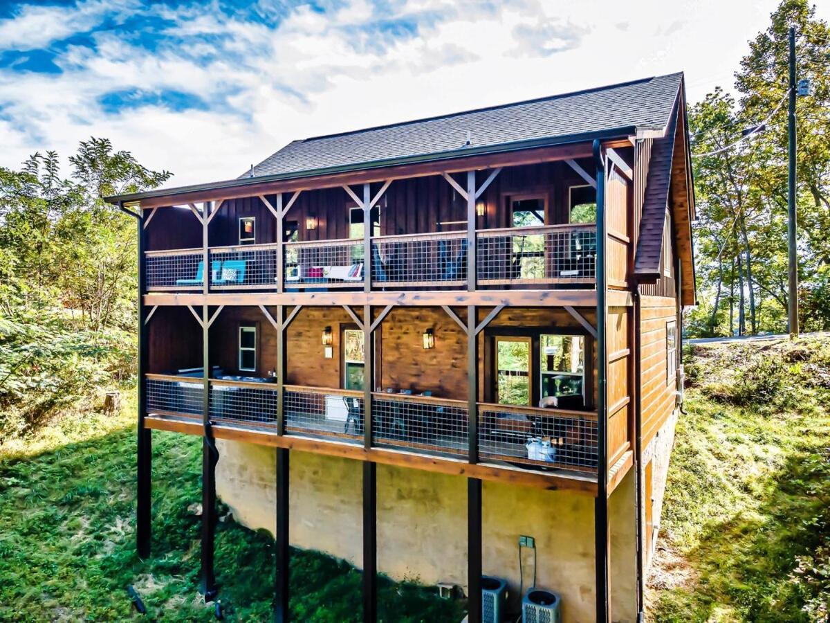 Private Secluded Luxury With Forest & Mt Views Gatlinburg
