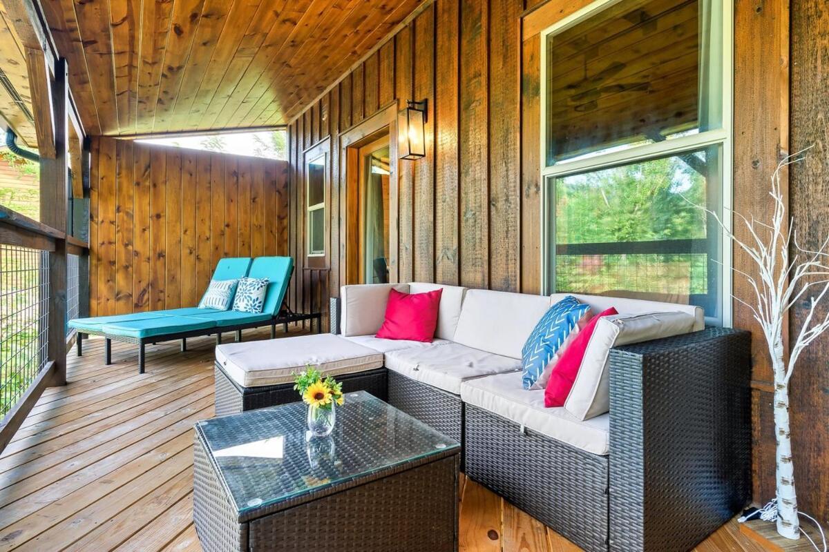 Private Secluded Luxury With Forest & Mt Views Chalet Gatlinburg